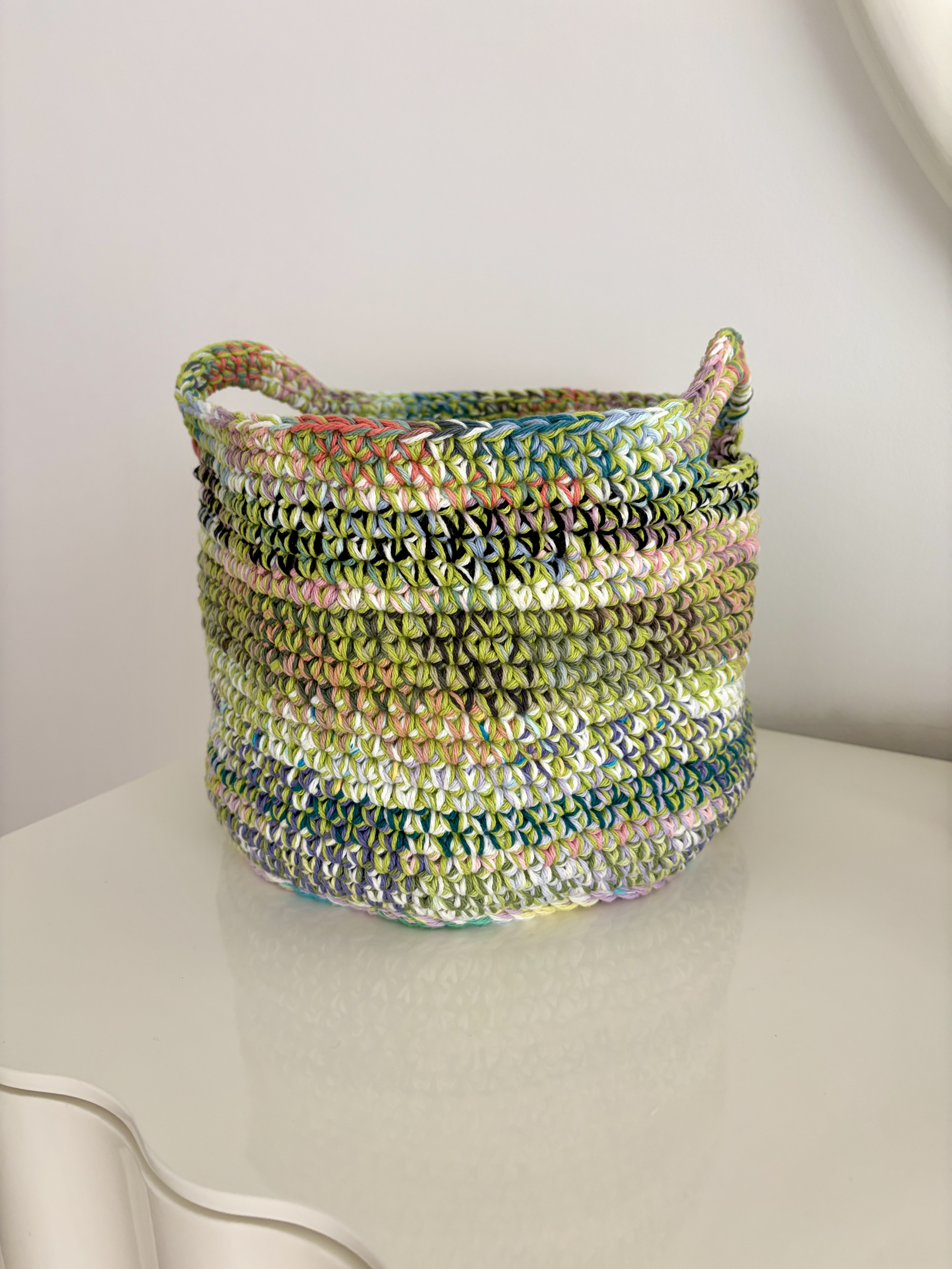 Sophie basket — view 2