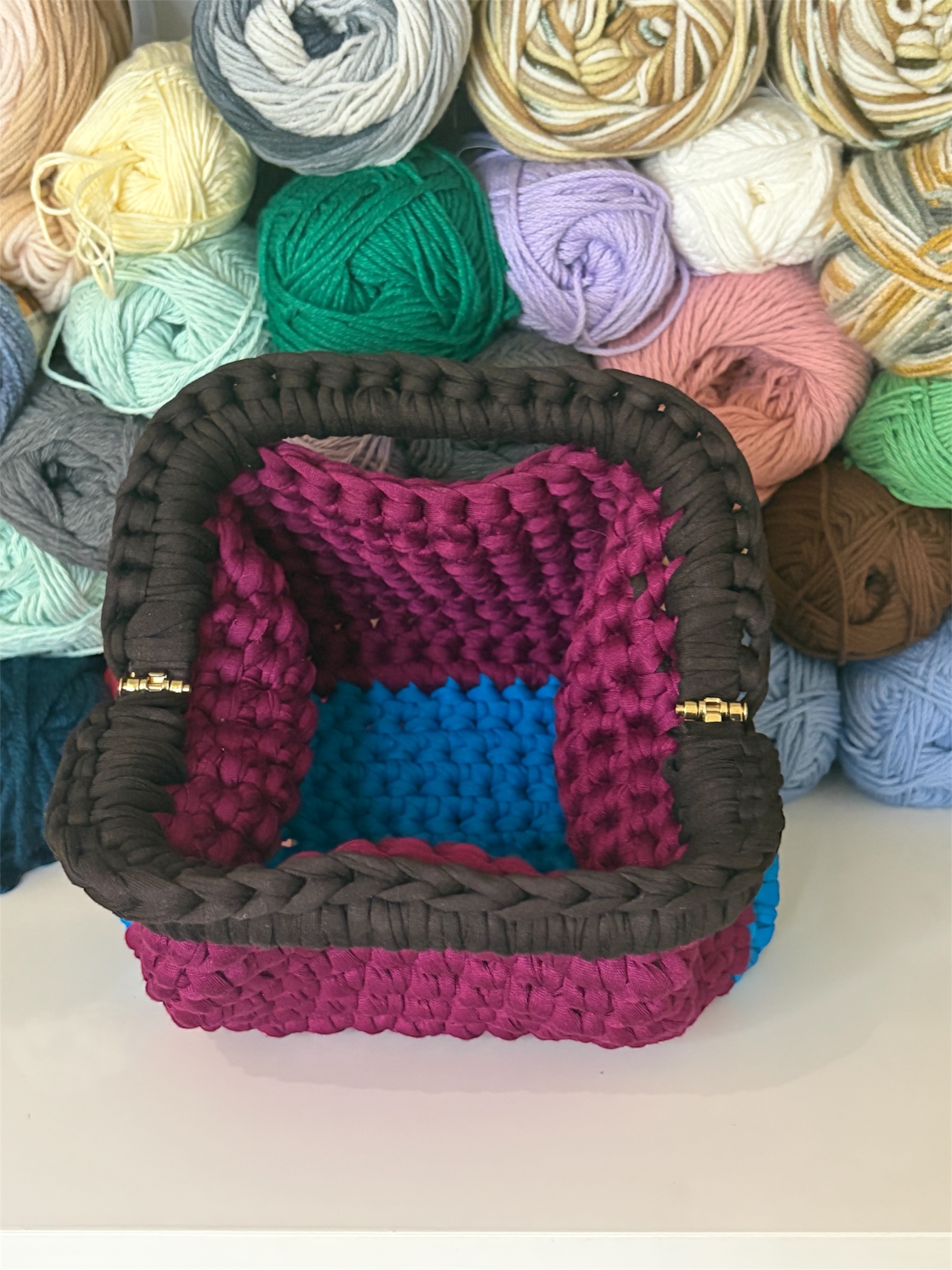 Clutch (colour block) — view 2