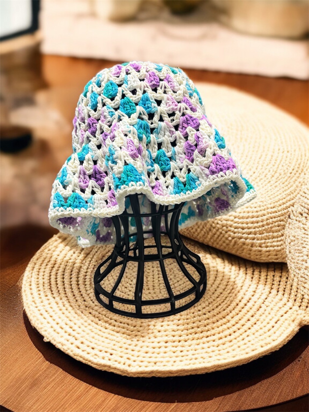 Kay wavy bucket hat